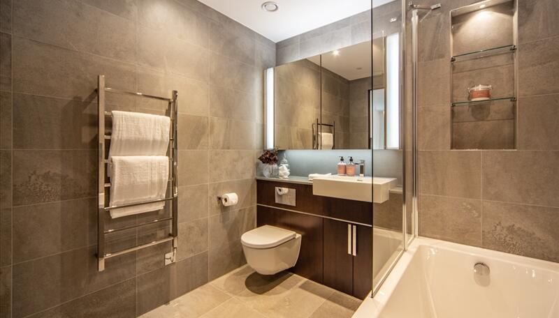 4 Thornes House, 6-8 Charles Clowes Walk, London
